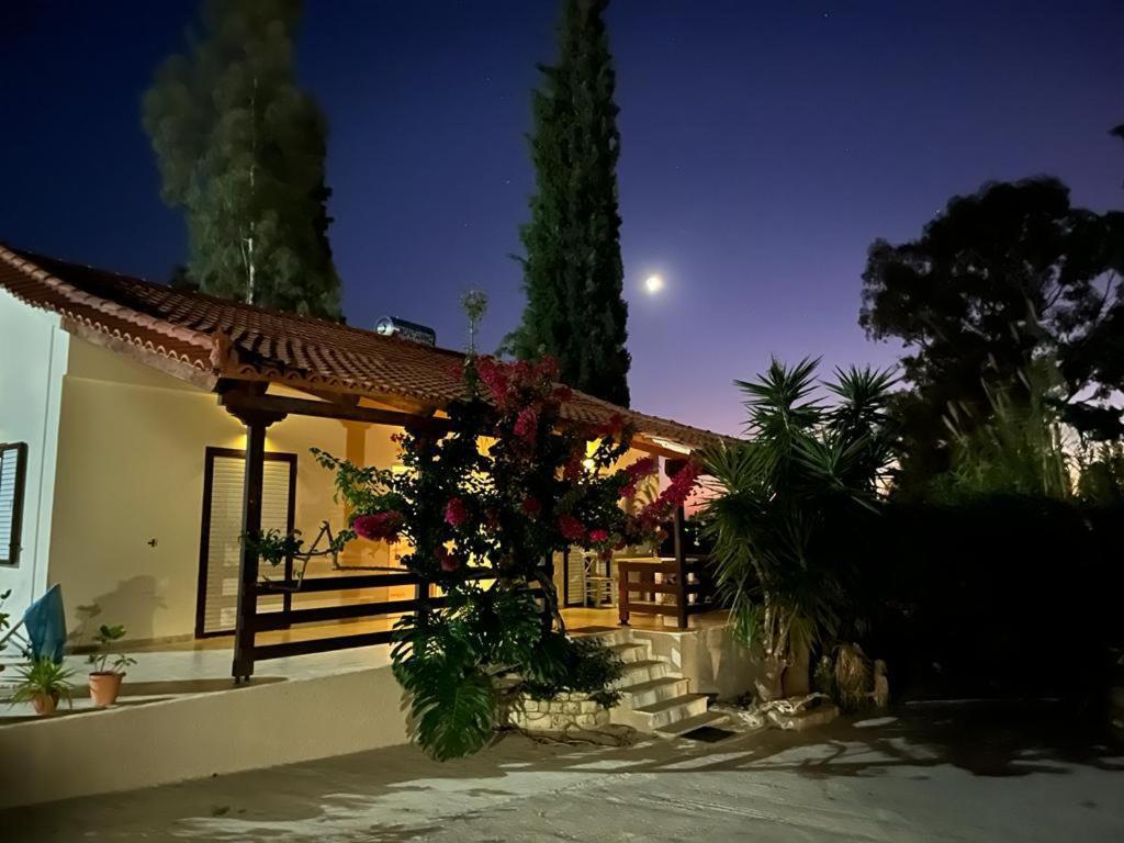 Gialova Garden Bungalow エクステリア 写真