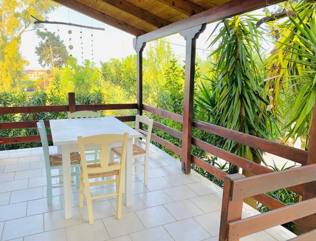 Gialova Garden Bungalow エクステリア 写真